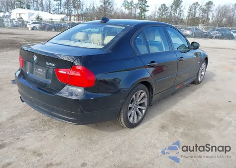 2011 BMW 328I xDrive из США, поврежденный, VIN WBAPK5G5XBNN27652